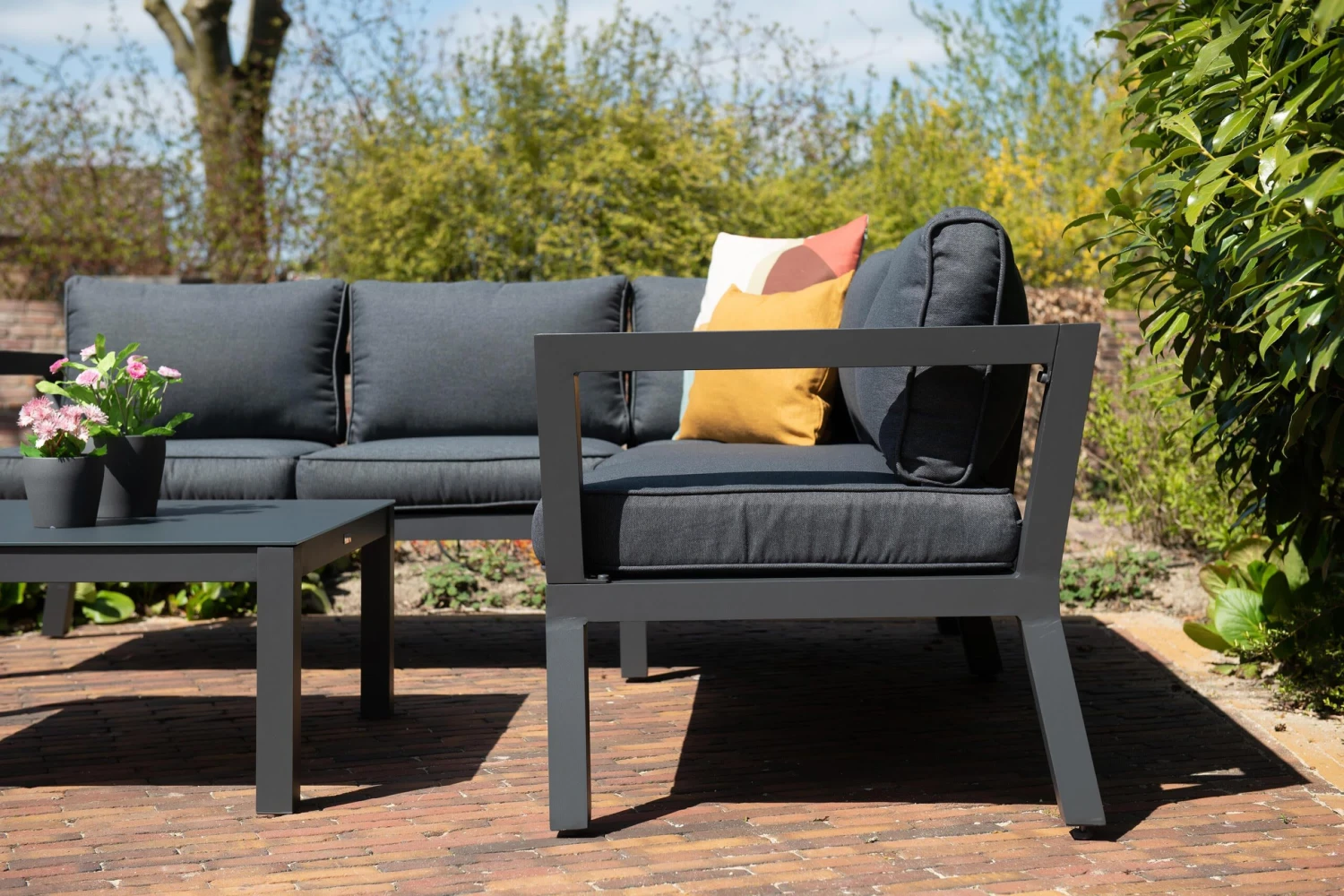 Lounge Sitzgruppe Set COLORADO In Farbe Gestell Schwarz / Polster Schwarz 7 Lounge Sitzgruppe Set COLORADO In Farbe Gestell Schwarz / Polster Schwarz – Bild 5