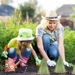 10 X Pflanzenhut In Grün - (B)19 X (H)22 X (T)19 Cm -Freien Gartenserien Geschäft relaxdays 10 x pflanzenhut in grun b 19 x h 22 x t 19 cm 4